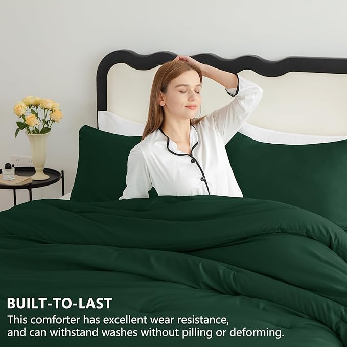 CozyLux Dark Emerald Green Comforter Set Full Size, 3 Pieces Solid Breathable Quilted Boho Style Forest Bedding Sets, Luxury Fluffy Soft Microfiber Comforter All Season(1 Comforter & 2 Pillowcases)