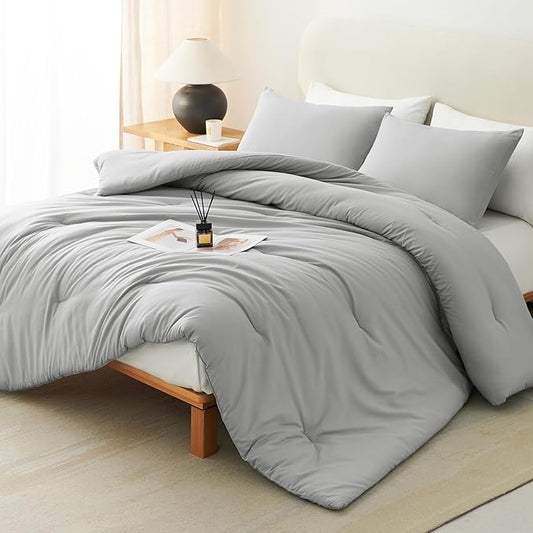 CozyLux Light Grey Comforter Set Full Size, 3 Pieces Solid Breathable Quilted Style Bedding Sets, Light Gray Luxury Fluffy Bed Set Soft Microfiber Comforter All Season (1 Comforter & 2 Pillowcases)